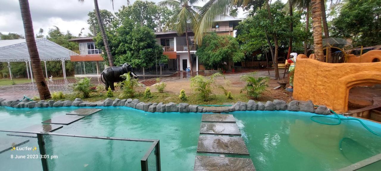 Udaya Resort Palakkad Exterior photo