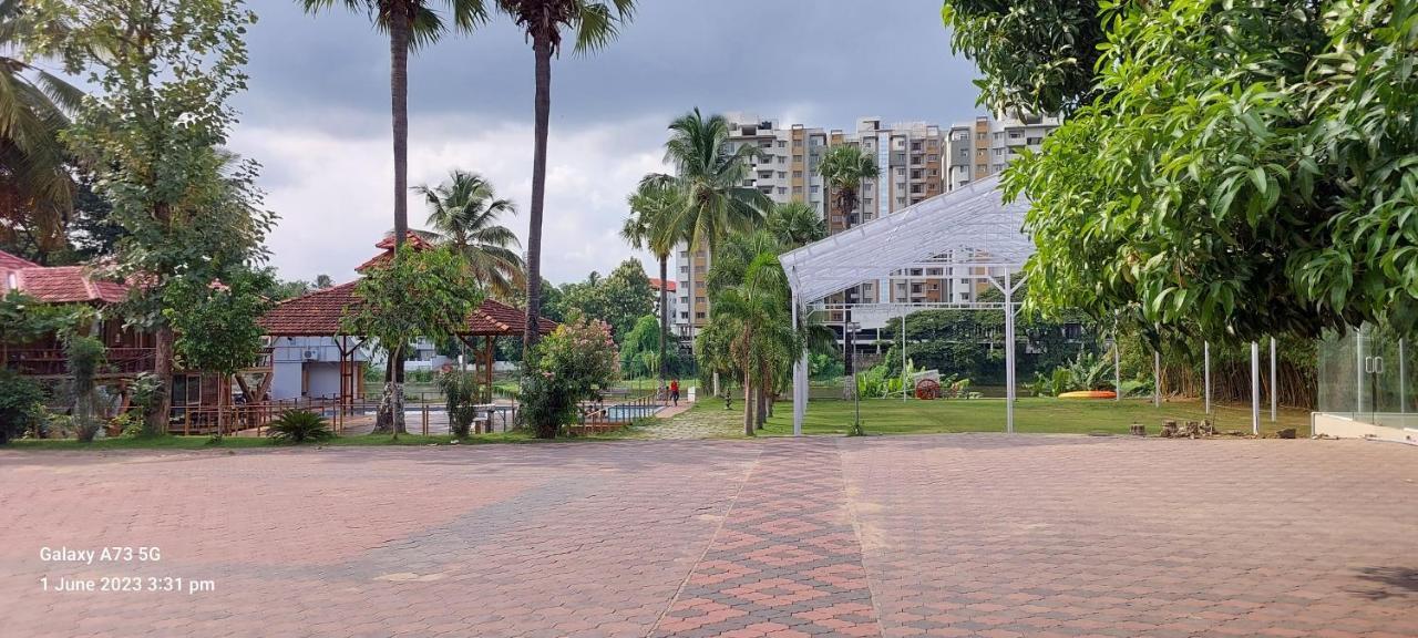 Udaya Resort Palakkad Exterior photo