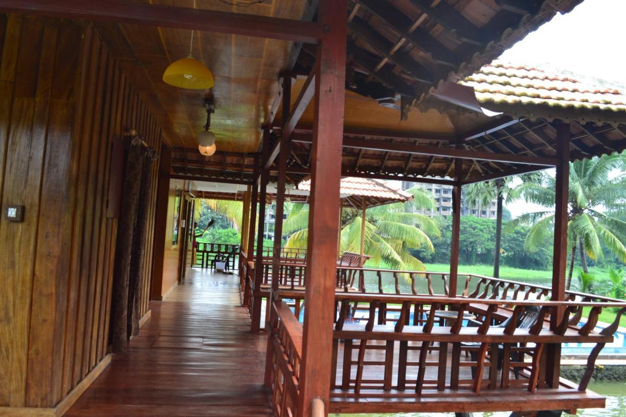 Udaya Resort Palakkad Room photo